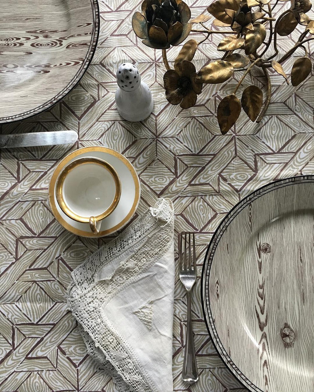 Parquetry-tablecloth-Mieke-ten-Have