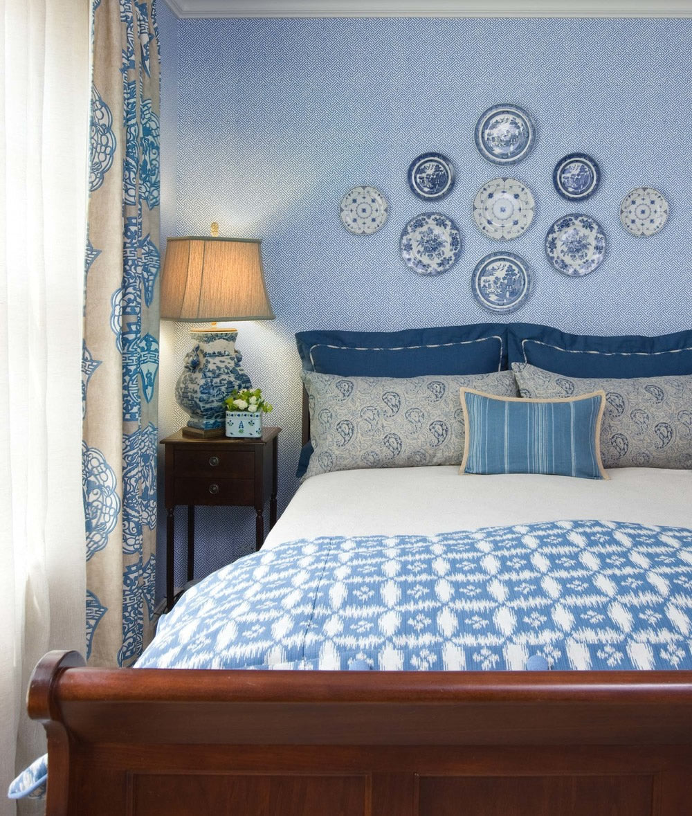 Java-Java-wallpaper-Jeannie-Balsam-Interiors